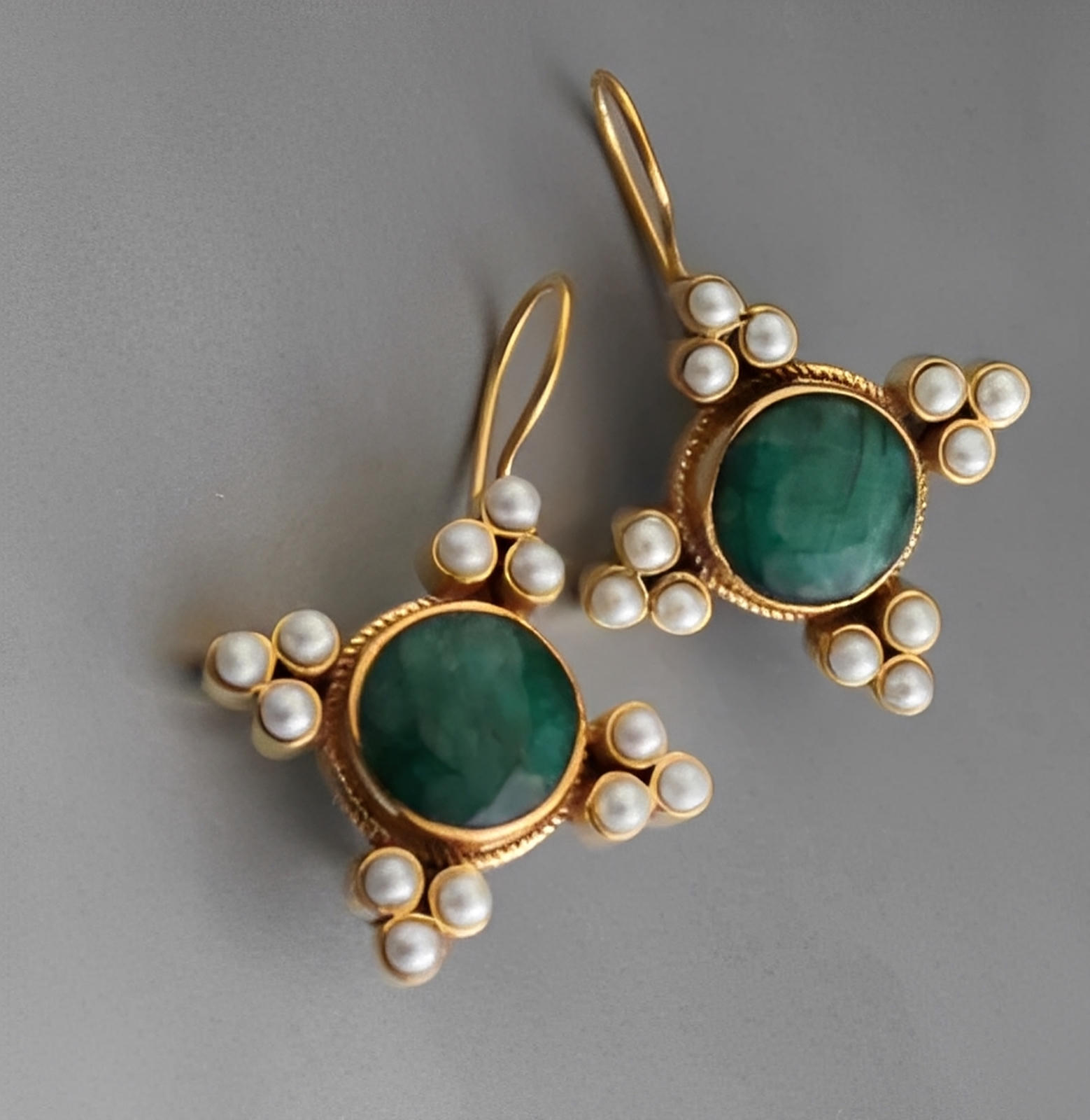 Gaby Vintage -helmikorvakorut 